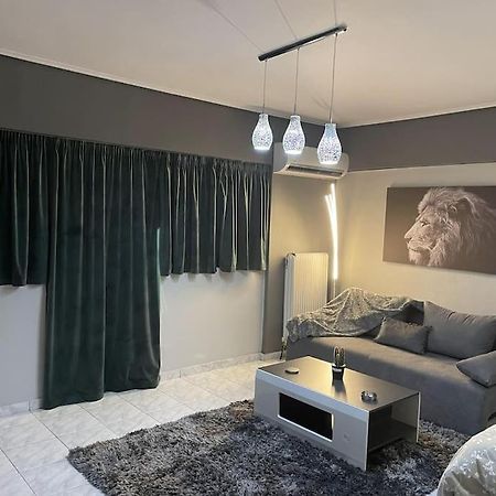 Central Modern Apartment Volos Exterior foto